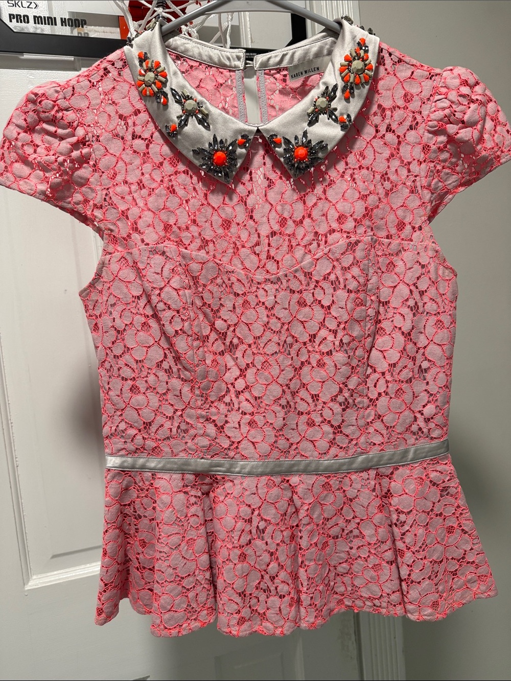 Karen Millen Pink Lace Peplum Top with Jeweled Collar - Picture 2 of 10